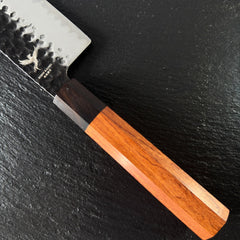 Manche en bois Mkuruti du couteau nakiri japonais, détail de la mitre